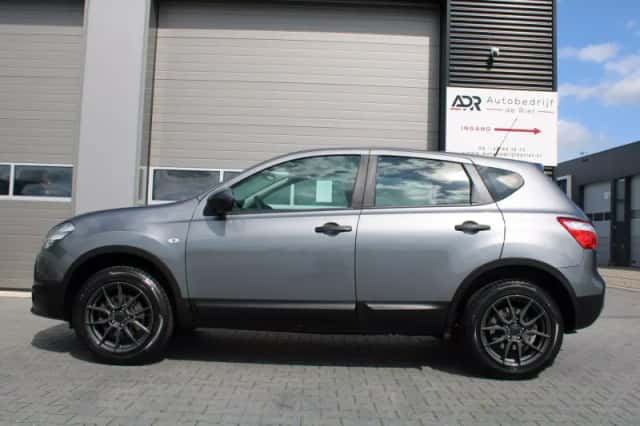 Nissan Qashqai (2013) thumbnail 6