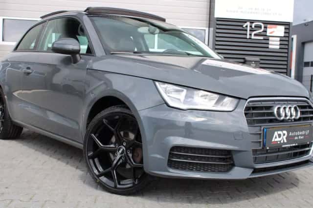 Audi A1 (2017) thumbnail 4