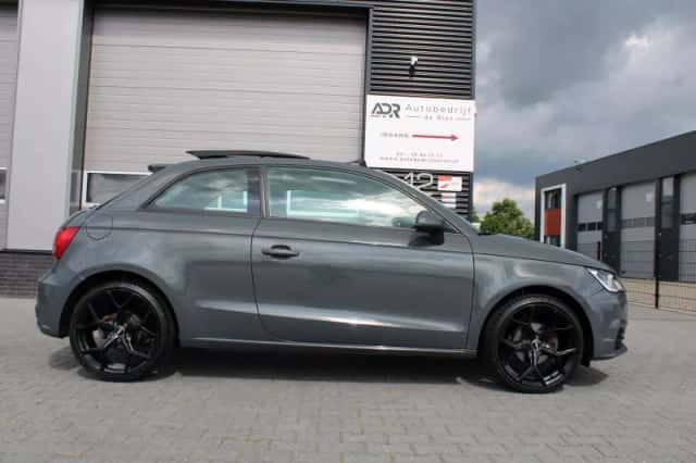 Audi A1 (2017) thumbnail 5