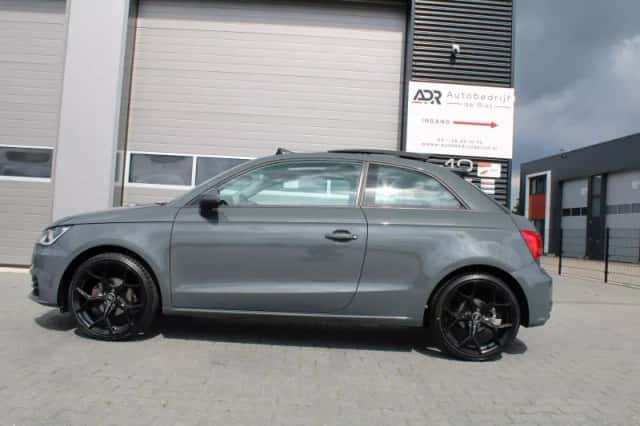 Audi A1 (2017) thumbnail 6