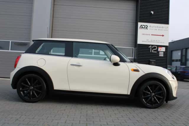 MINI One (2016) thumbnail 5