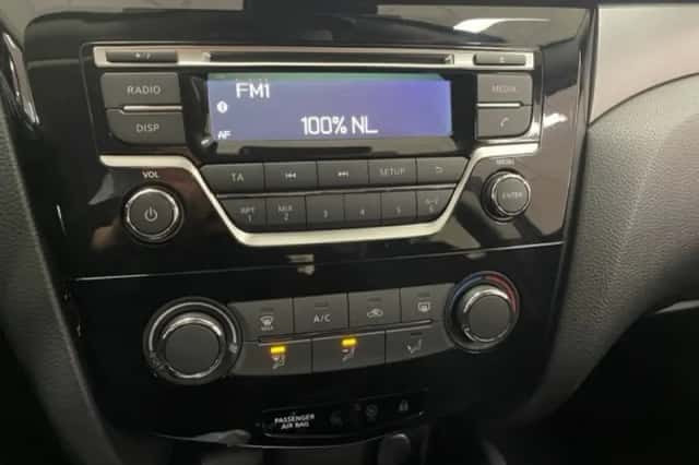 Nissan Qashqai (2015) thumbnail 5