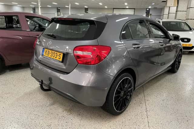 Mercedes-Benz A-Klasse (2013) thumbnail 3