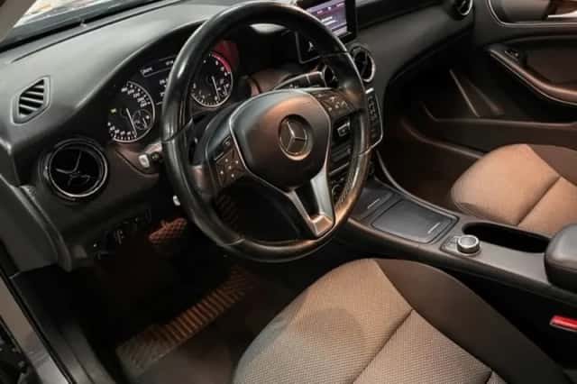 Mercedes-Benz A-Klasse (2013) thumbnail 5
