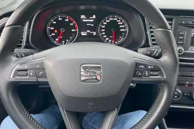 SEAT Leon (2014) thumbnail 4