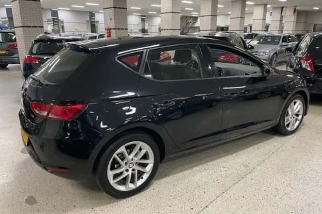 SEAT Leon (2014) thumbnail 6