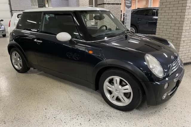 MINI Cooper (2005) thumbnail 6