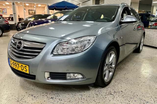 Opel Insignia (2013) thumbnail 1