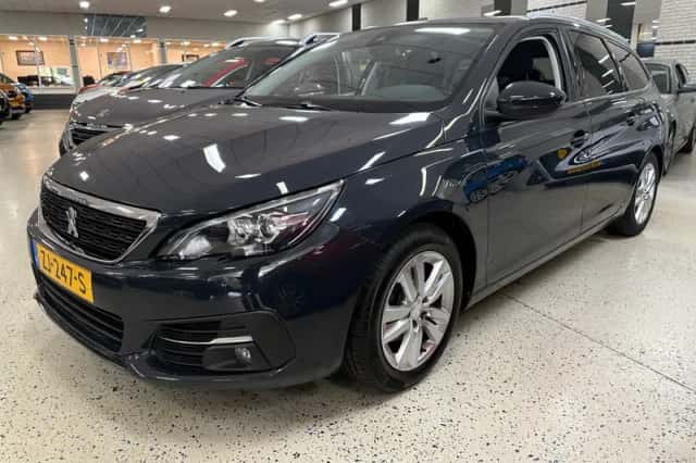 Peugeot 308 (2019) thumbnail 1