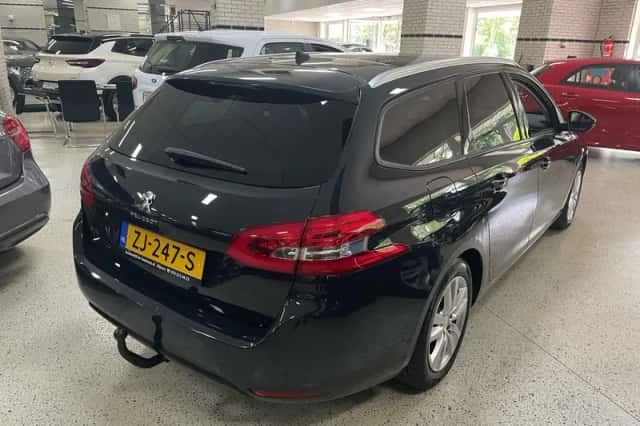 Peugeot 308 (2019) thumbnail 4