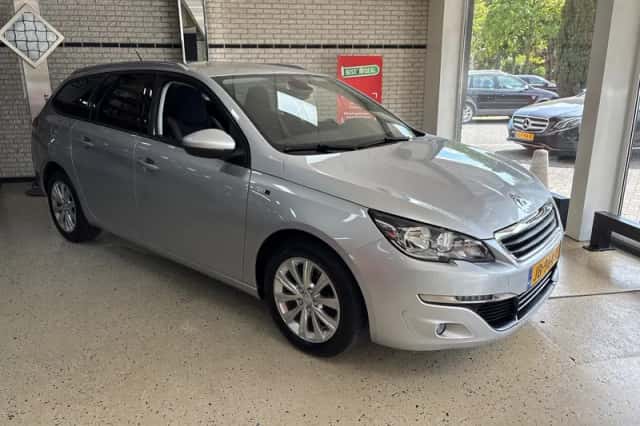 Peugeot 308 (2016) thumbnail 4