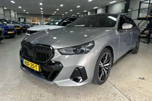 BMW 5-Serie (2025) thumbnail 1