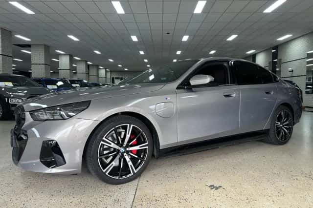 BMW 5-Serie (2025) thumbnail 5