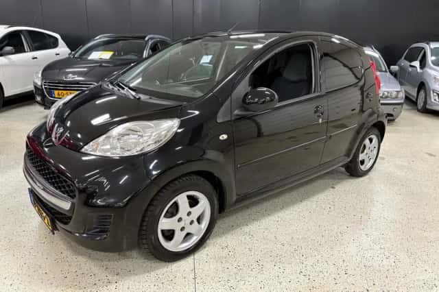 Peugeot 107 (2012) thumbnail 1