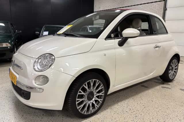 Fiat 500C (2010) thumbnail 1