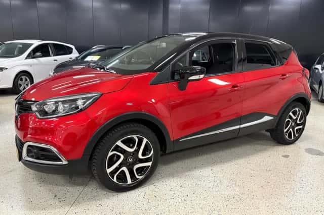Renault Captur (2017) thumbnail 1