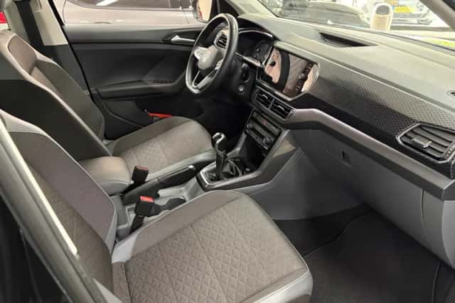 Volkswagen T-Cross (2021) thumbnail 4