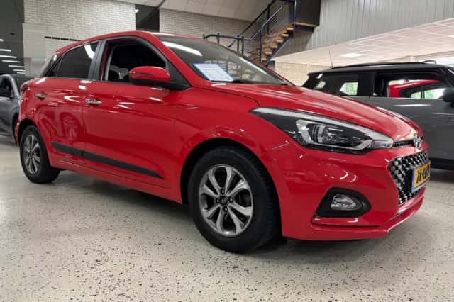 Hyundai i20 (2019) thumbnail 2