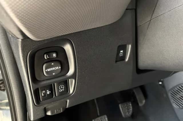 Peugeot 108 (2021) thumbnail 5