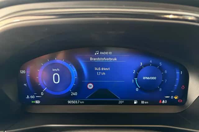 Ford Focus (2021) thumbnail 2