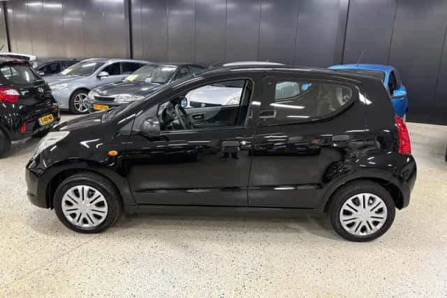 Suzuki Alto (2009) thumbnail 3