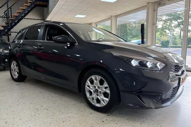 Kia Ceed (2022) thumbnail 4