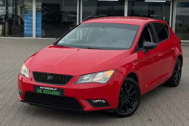 SEAT Leon (2013) thumbnail 2