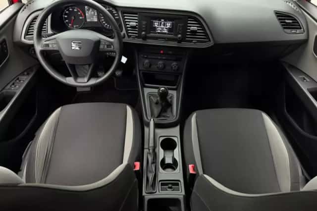 SEAT Leon (2013) thumbnail 3