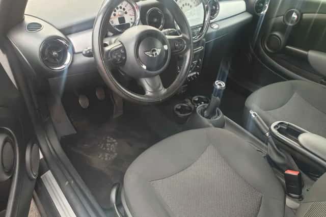 MINI Clubman (2011) thumbnail 2