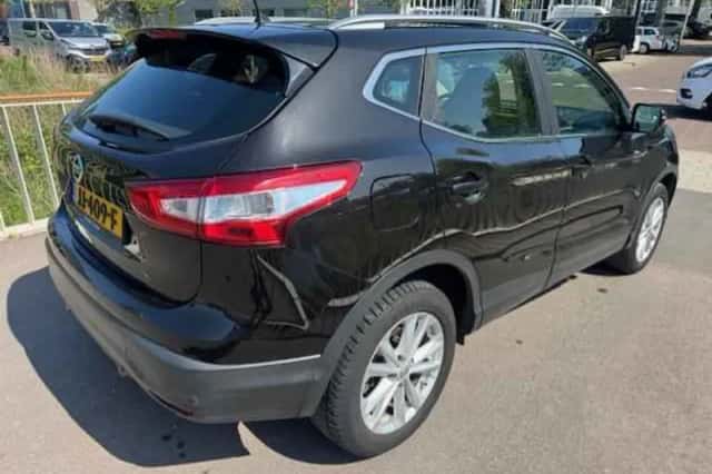 Nissan Qashqai (2016) thumbnail 5