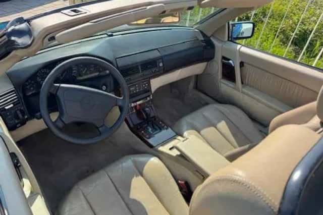 Mercedes-Benz SL-Klasse (1994) thumbnail 2