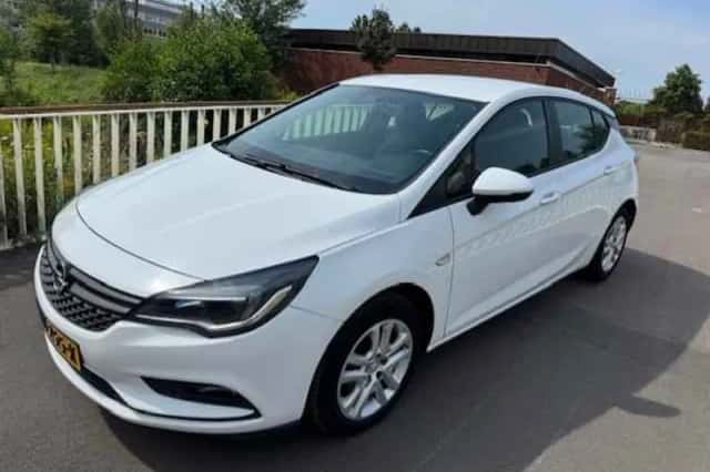 Opel Astra (2016) thumbnail 1