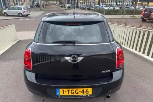 MINI Countryman (2011) thumbnail 4