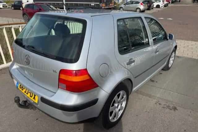 Volkswagen Golf (2002) thumbnail 5