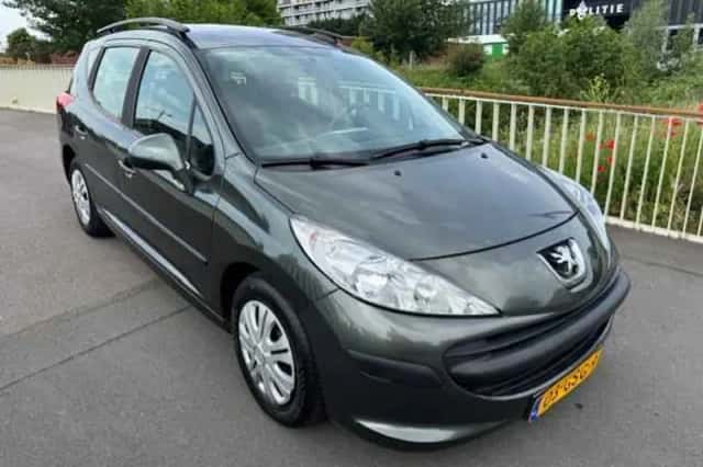 Peugeot 207 (2008) thumbnail 6