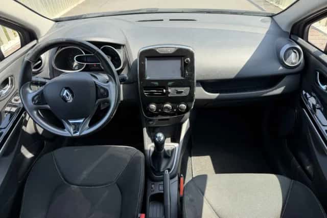 Renault Clio (2014) thumbnail 4