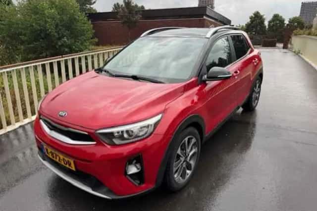 Kia Stonic (2019) thumbnail 1
