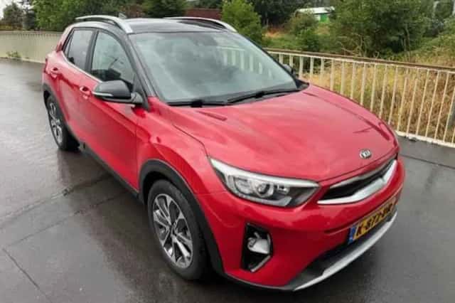 Kia Stonic (2019) thumbnail 6
