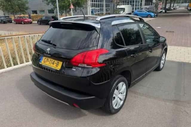 Peugeot 2008 (2015) thumbnail 5