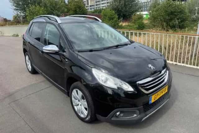 Peugeot 2008 (2015) thumbnail 6