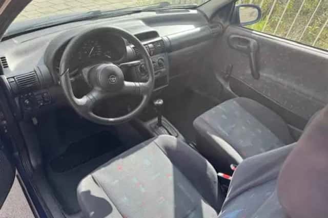 Opel Corsa (1998) thumbnail 2
