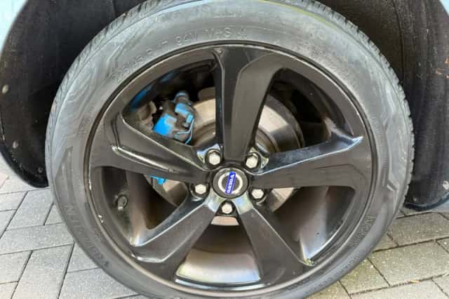 Volvo V40 (2013) thumbnail 4