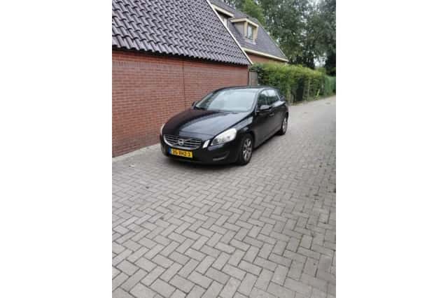 Volvo V60 (2012) thumbnail 1