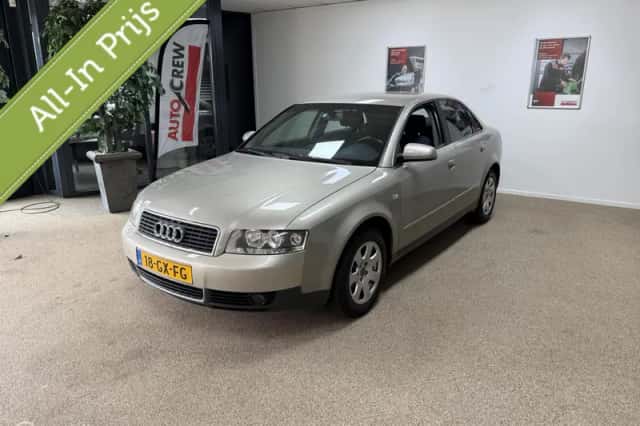 Audi A4 (2001) thumbnail 1