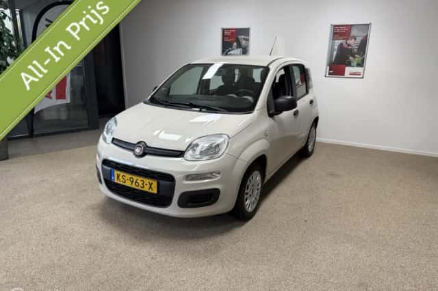 Fiat Panda (2016) thumbnail 1