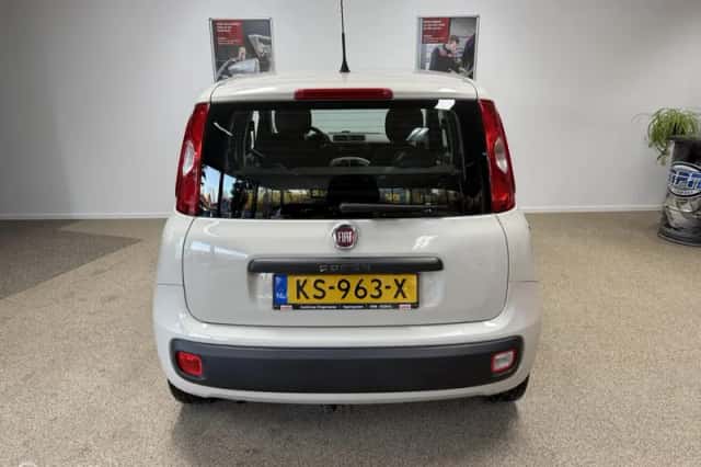 Fiat Panda (2016) thumbnail 5
