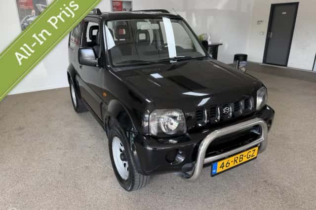 Suzuki Jimny (2005) thumbnail 3