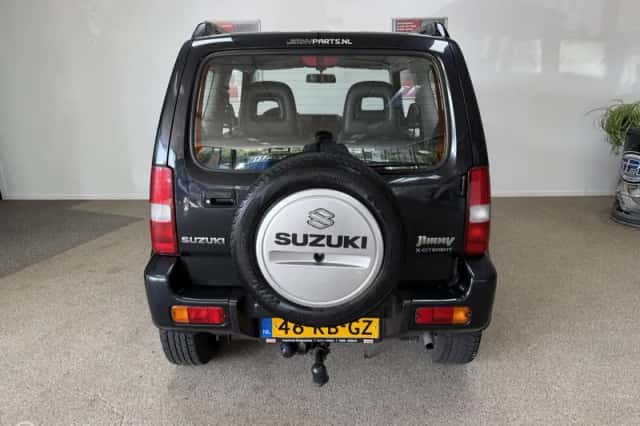 Suzuki Jimny (2005) thumbnail 5