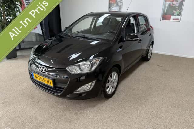 Hyundai i20 (2014) thumbnail 1