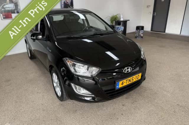 Hyundai i20 (2014) thumbnail 3